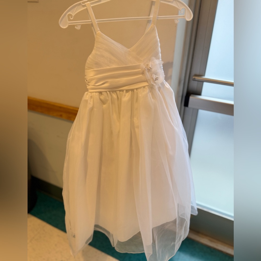 Sweet Beginnings size 4 white dress